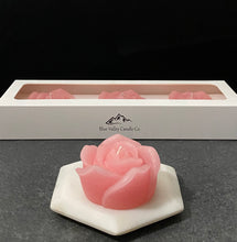 Load image into Gallery viewer, Rose Candle Set - Cucumber Melon